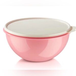 Tupperware Heritage Wonderlier Bowl
Vintage 1.8 Liter Pink & White Lid